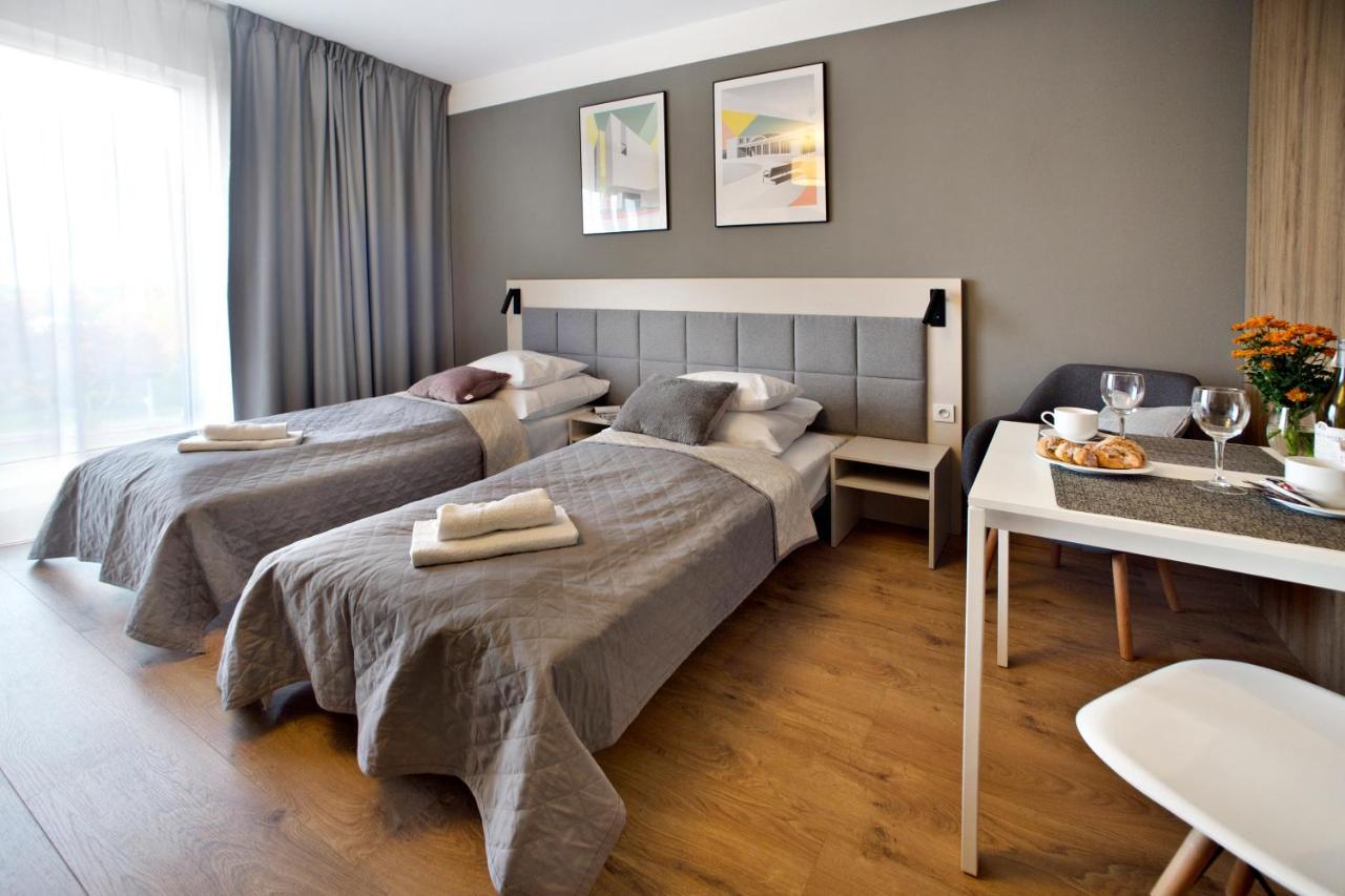 Wolska Serviced Apartments Varsovia Exterior foto