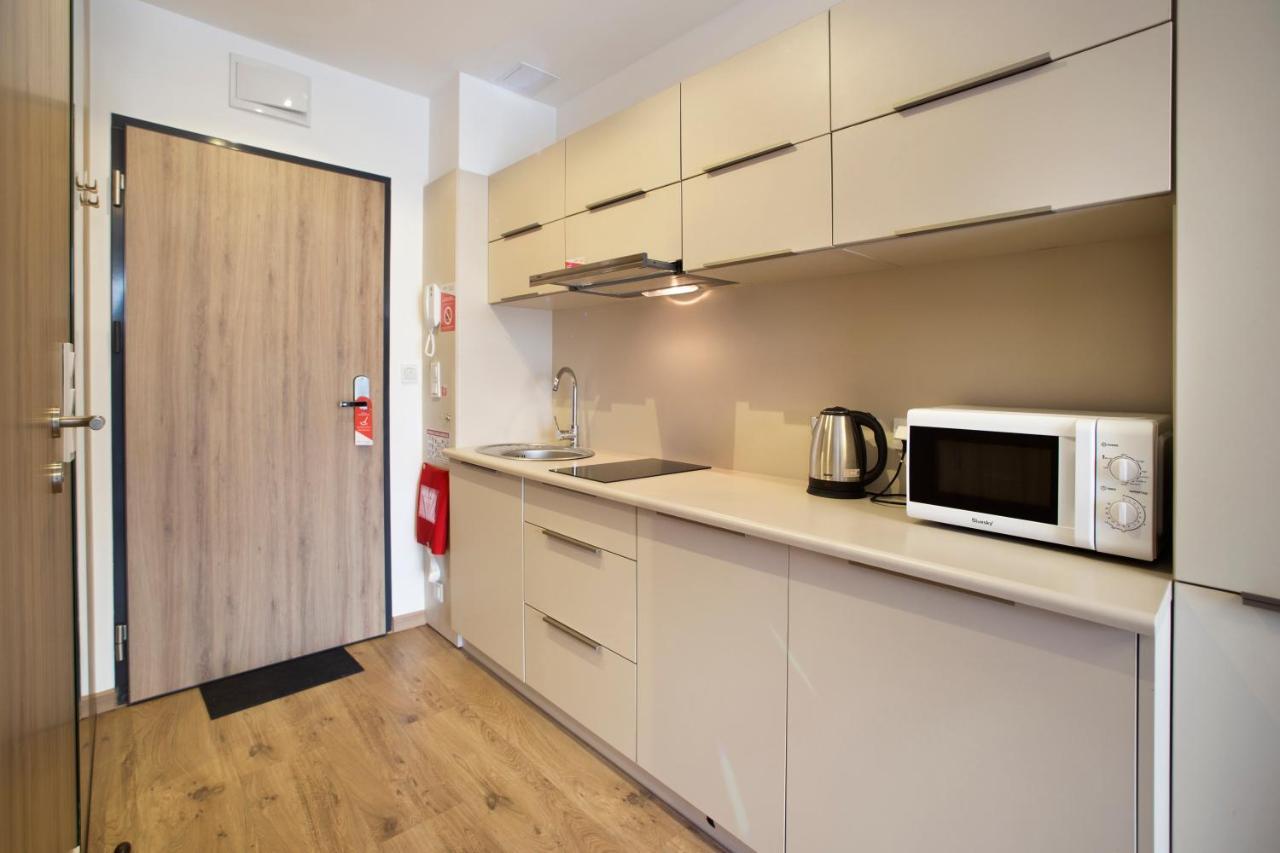 Wolska Serviced Apartments Varsovia Exterior foto